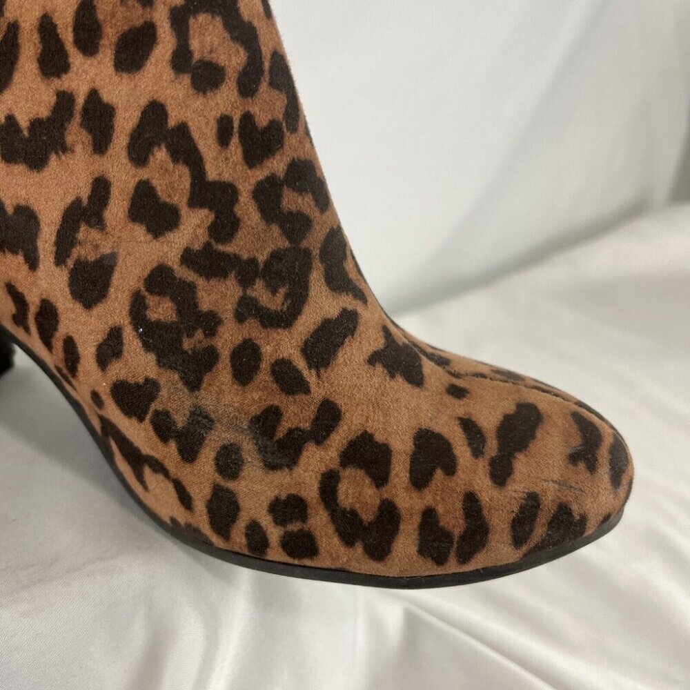 Steve Madden Confident Fabric Leopard Print Block Heel Bootie Women’s Size 8.5 - Picture 8 of 16